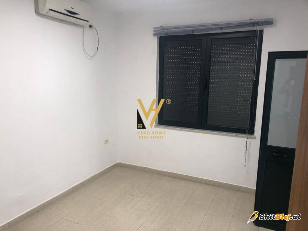 AMBIENT 230 M2 ME QIRA NE BRRYL 1.500 EU