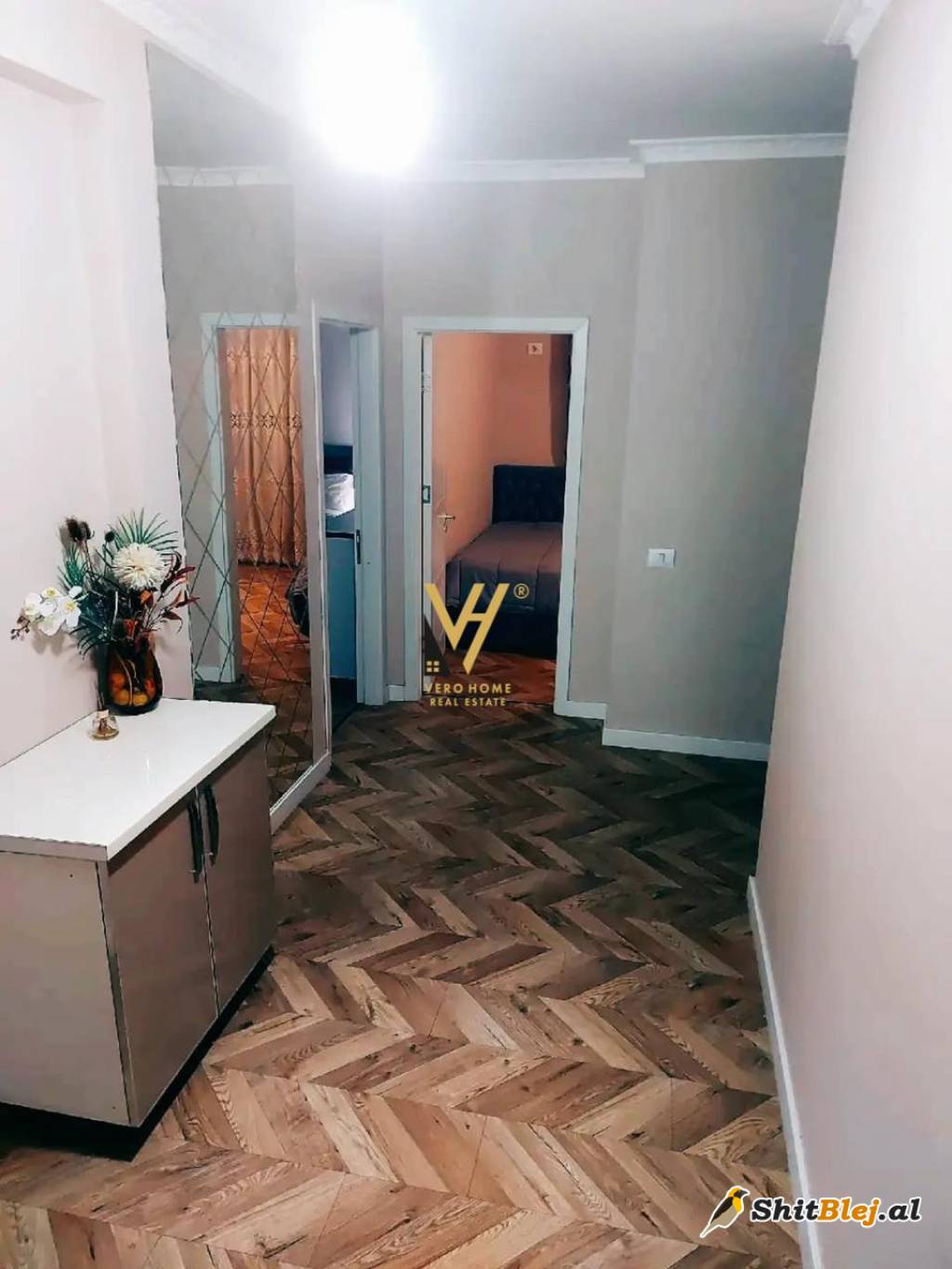 2+1+2 TE KOPSHTI BOTANIK 900 EURO