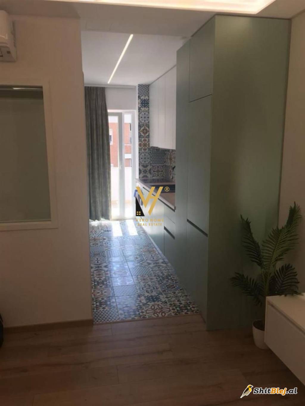 1+1+BLK TE KOMUNA E PARISIT 600 EURO