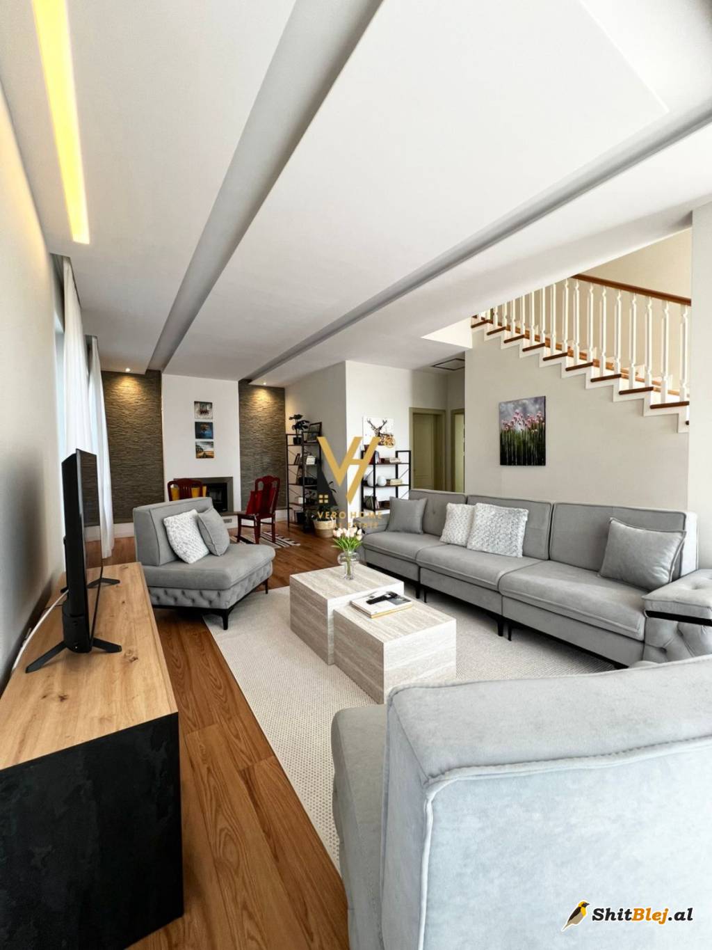 VILE DY KATESHE NE PRUSH 1.600 EURO