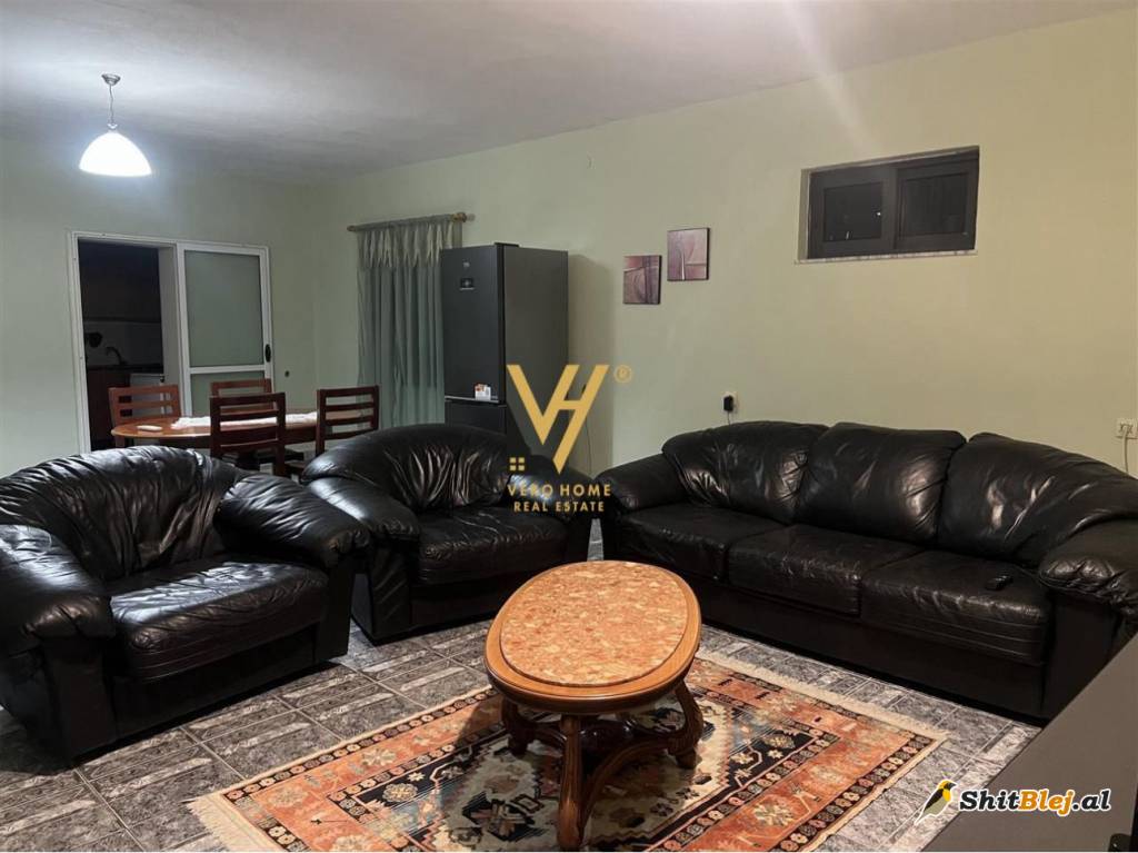 2+1+BLK TE RRUGA BARRIKADAVE 500 EURO