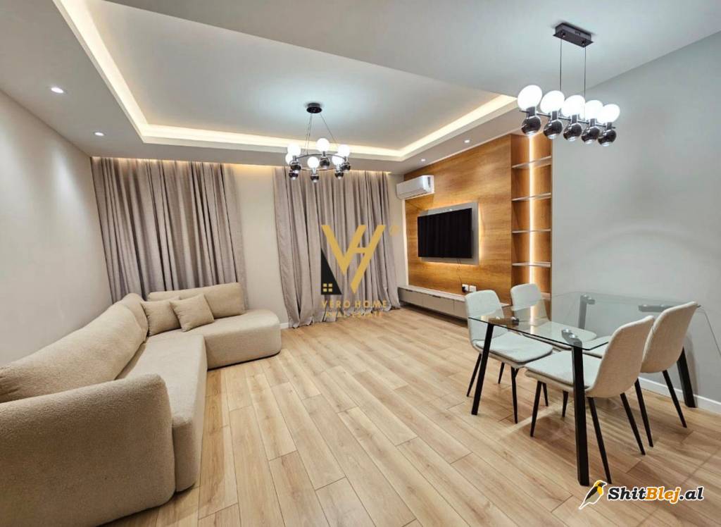 2+1+2 ME QIRA NE BLLOK 1.300 EURO
