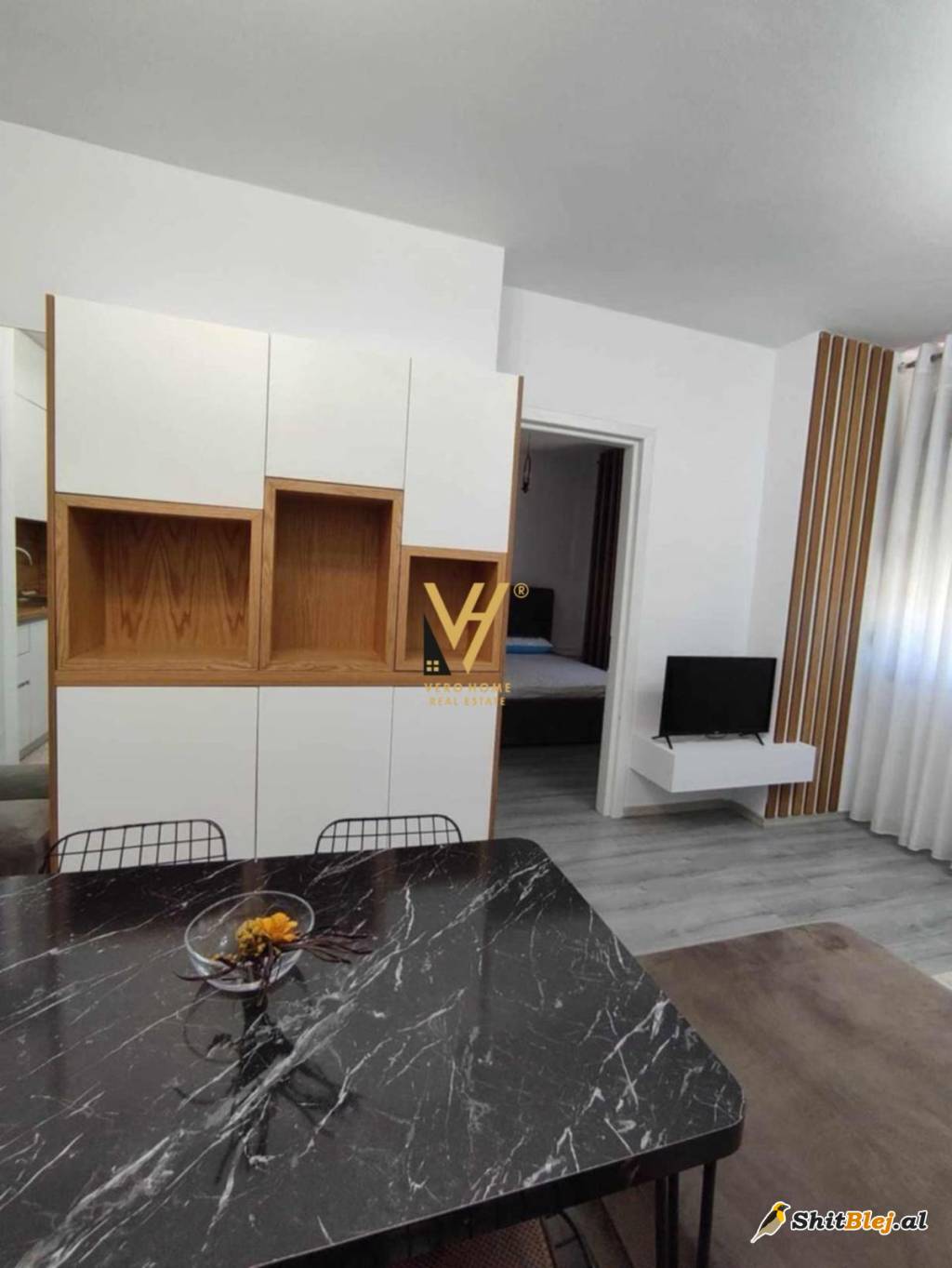 1+1 ME QERA NE YZBERISHT 450 EURO