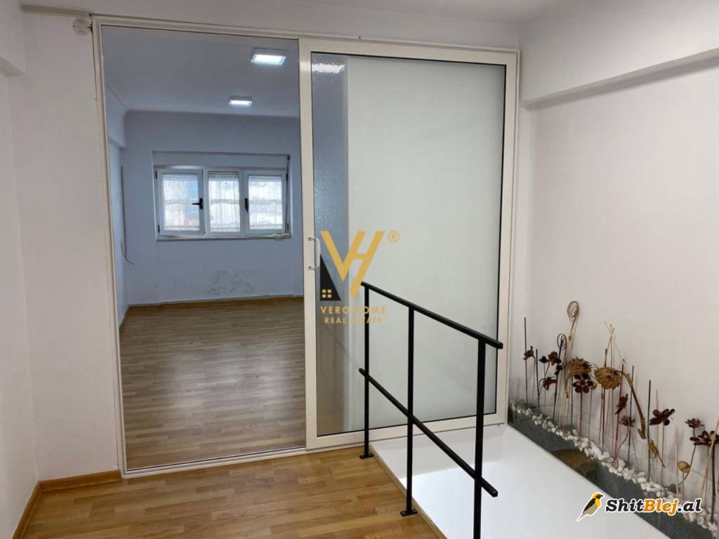 AMBIENTME QIRA TE MUZEU KOMBËTAR 1.500EU