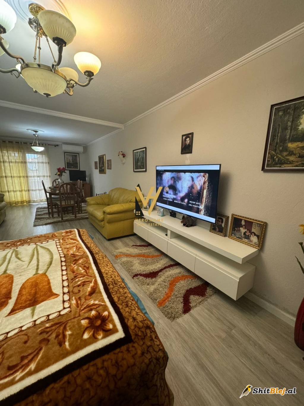 1+1 TE STADIUMI DINAMO 450 EURO