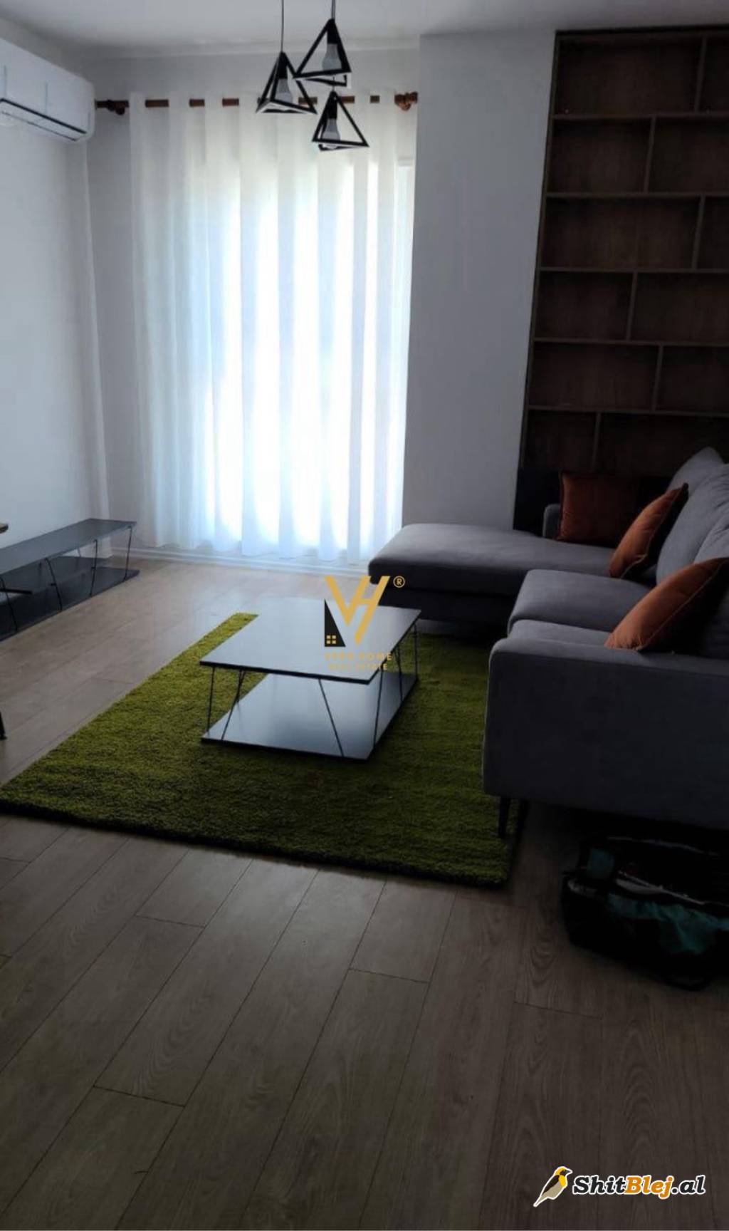 1+1 ME QIRA TE UNIVERS CITY 400 EURO