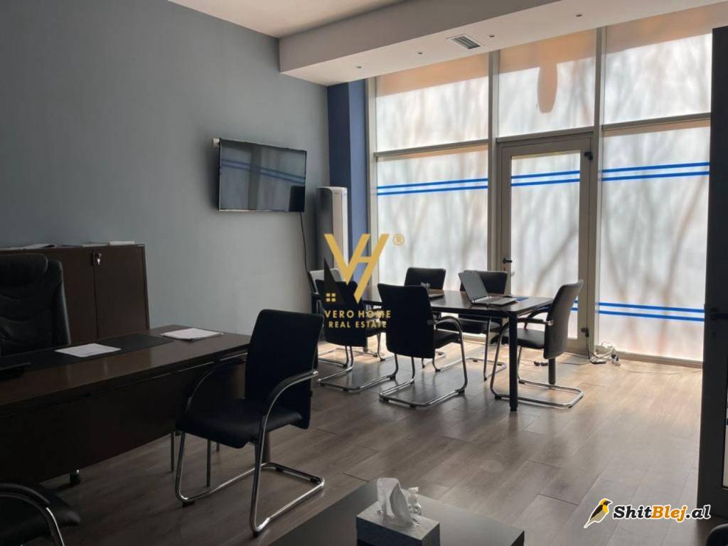  ZYRE 270 M2 ME QERA NE BLLOK 4.400 EURO