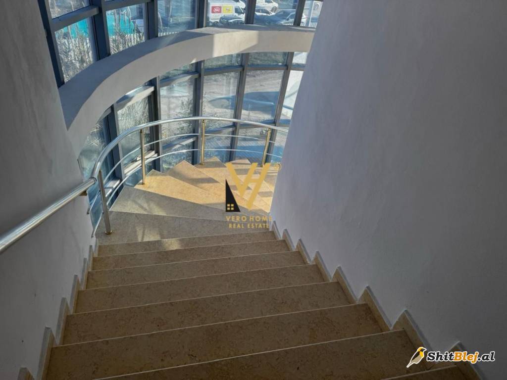 AMBIENT 1.250 M2 NE SHARRE 3.200 EURO