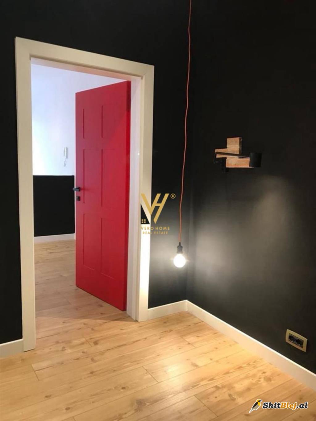 ZYRE 110 M2 TE RRUGA E DURREST 1.100 EUR
