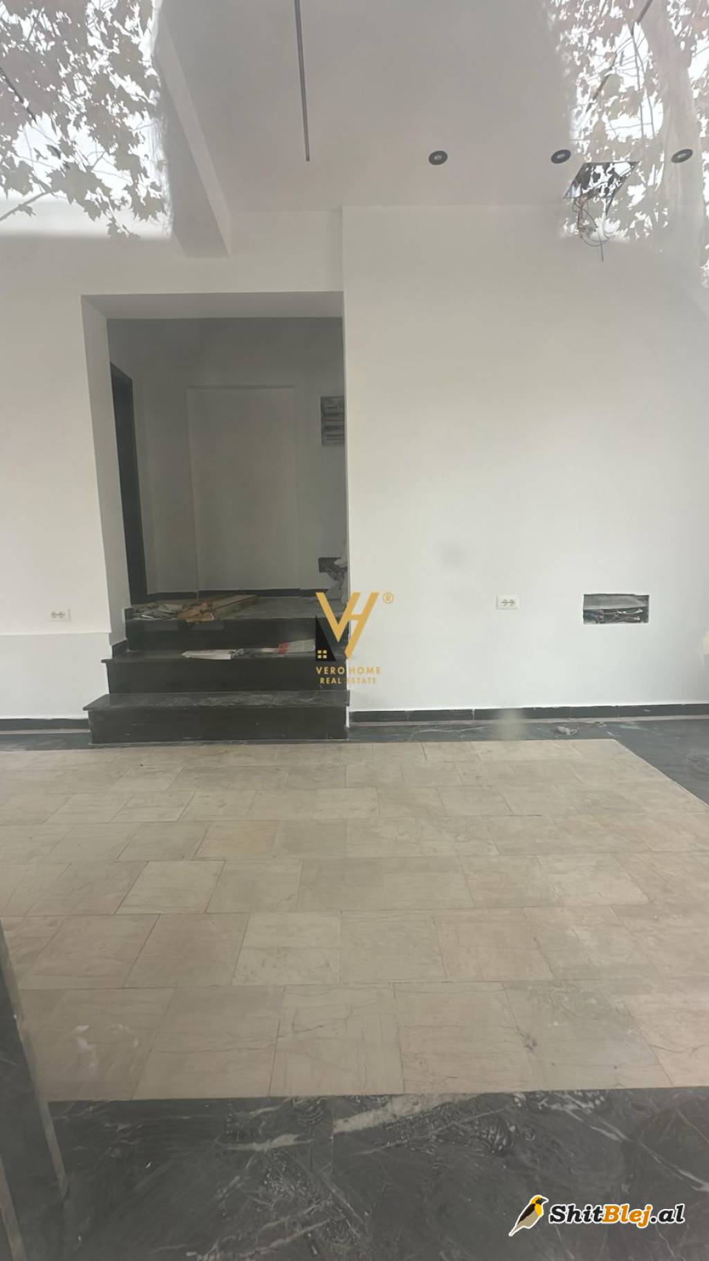BIZNESI 65 M2 STACIONI I TRENIT 1.600 EU