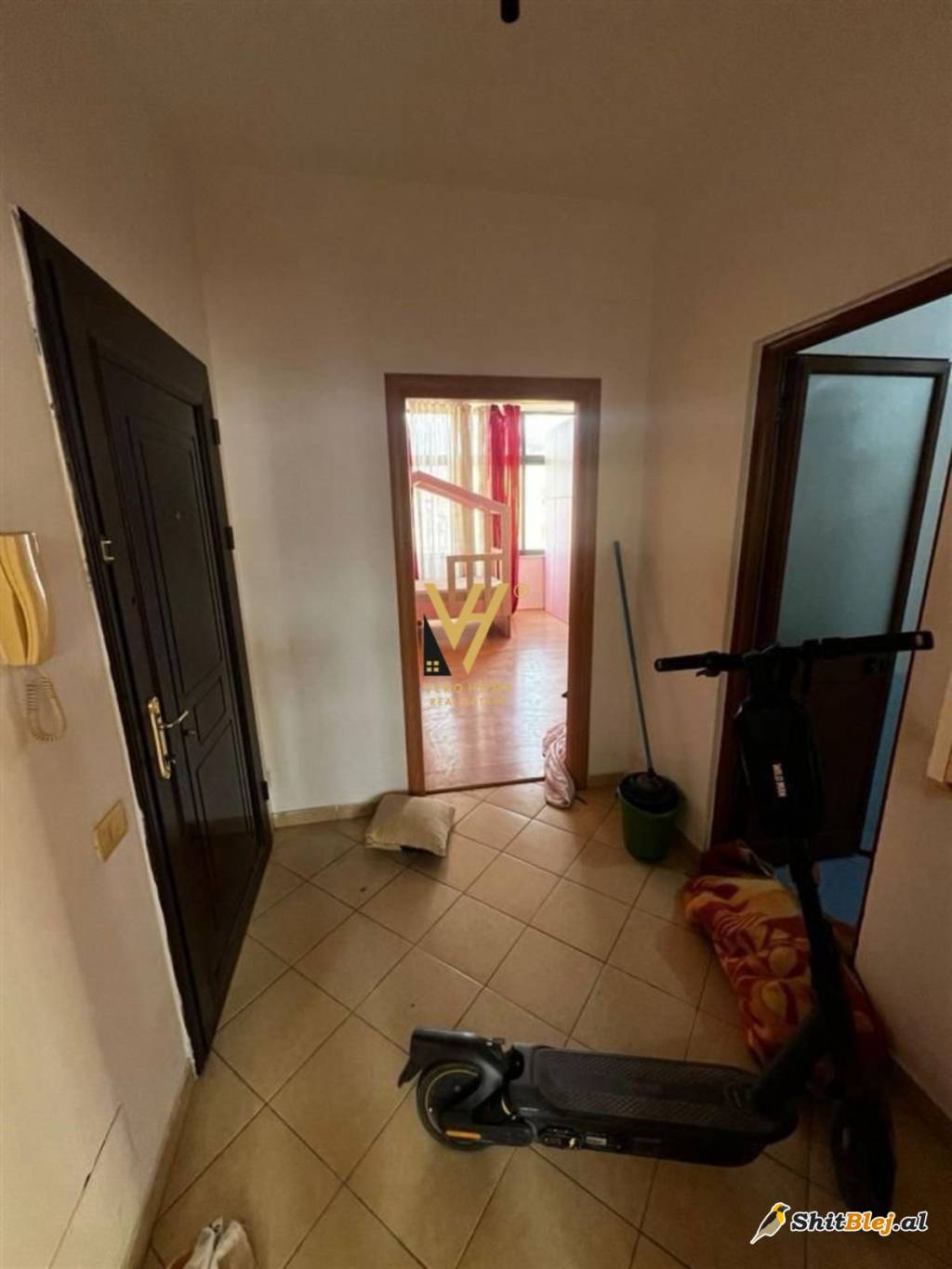  2+1+2BLK ME QIRA NE ASTIR 400 EURO