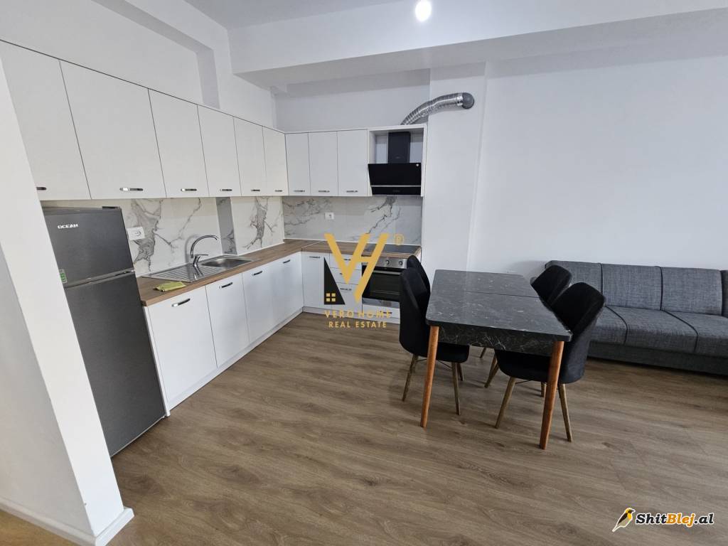 1+1+BLK ME QIRA TE ALI DEMI 400 EURO