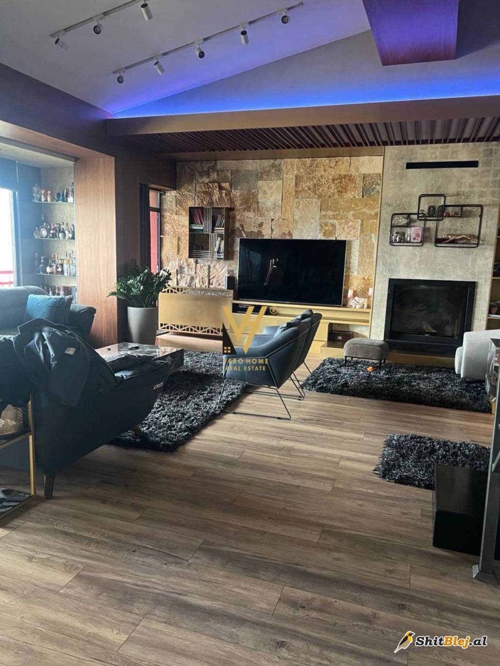 3+1+3+ 2BLK TE RRUGA PETI 1.900 EUR