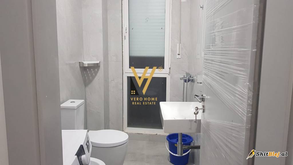 1+1 ME QERA TE KOMUNA E PARISIT 650 EURO