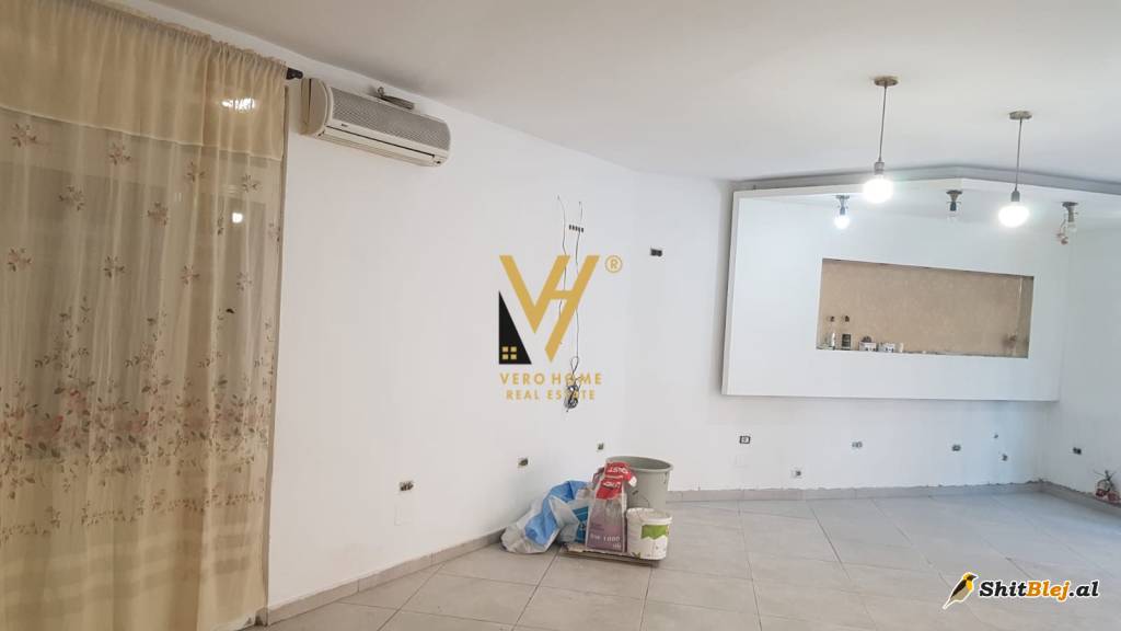 DYQAN 60 M2 ME QERA TE ZOGU I ZI 500 EUR