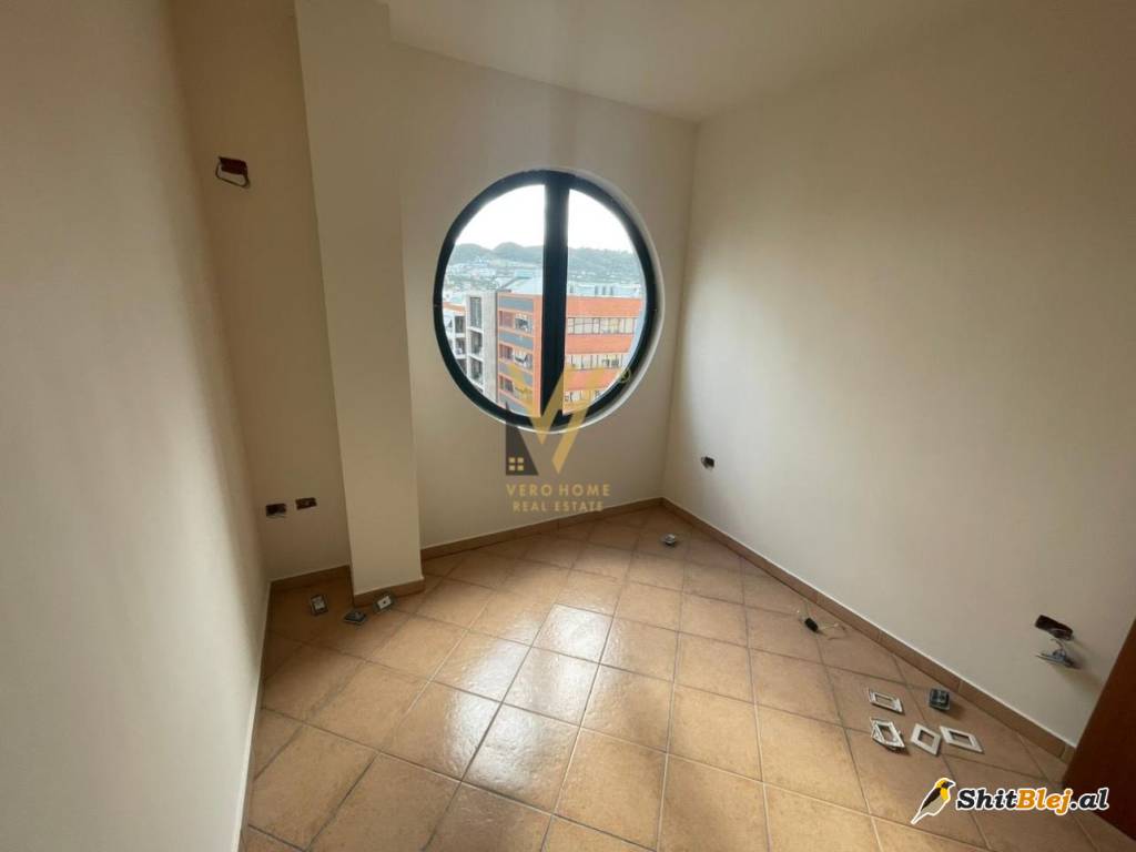 2+1 TE RRUGA E KAVAJES 142.000 EURO