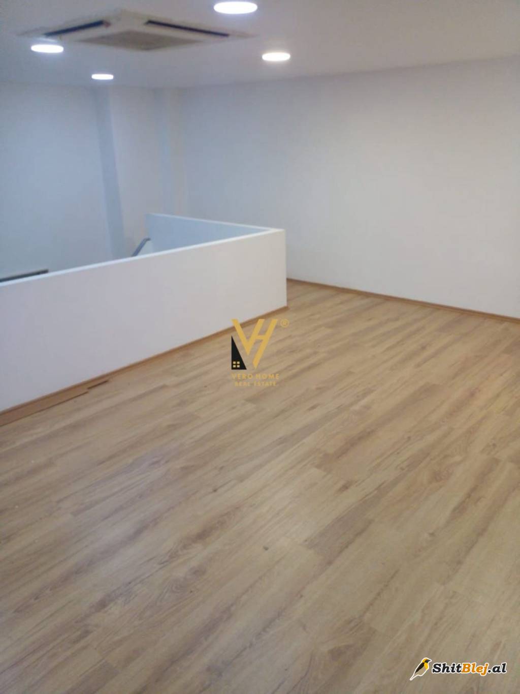 AMBIENT TE RR. BARRIKADAVE 60.000 LEKE