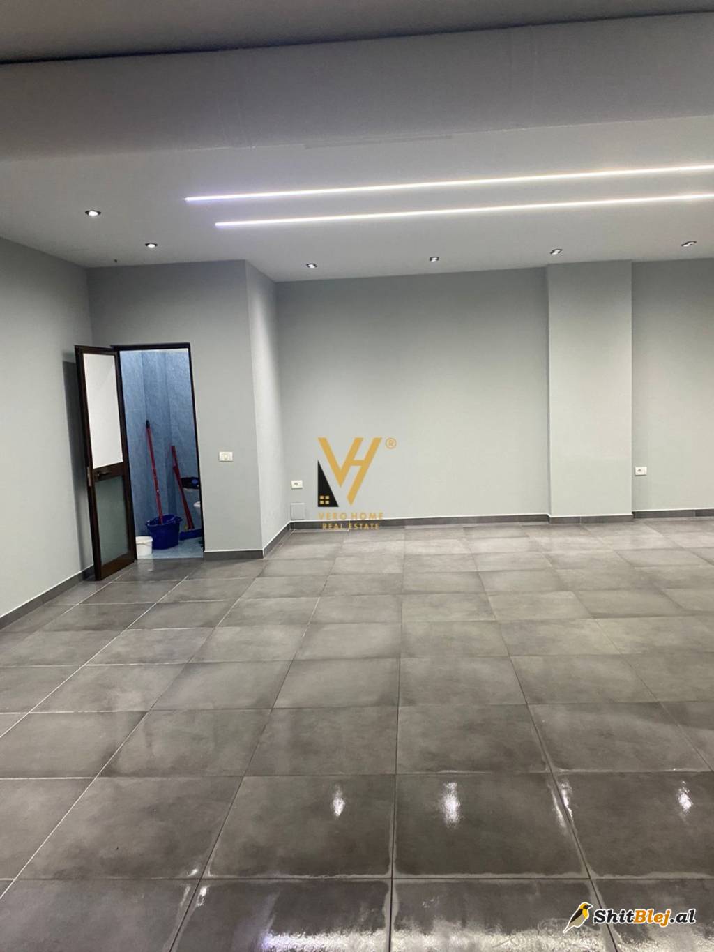 DYQAN 100 M2 NE PORCELAN 700 EURO