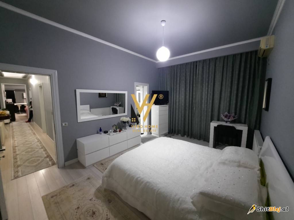  OBJEKT POGRADEC 800.000 EURO
