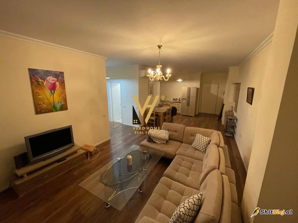 2+1+BLK ME QIRA TE ZOGU I ZI 1.000 EURO
