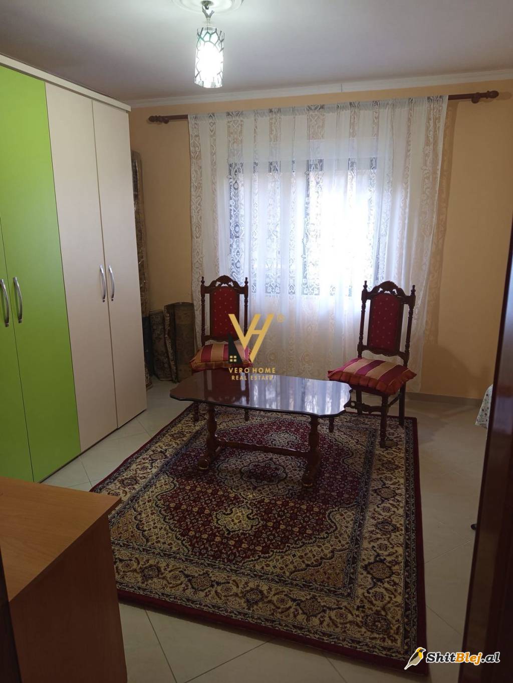 2+1+2 ME QIRA TE ISH PARKU 600 EURO
