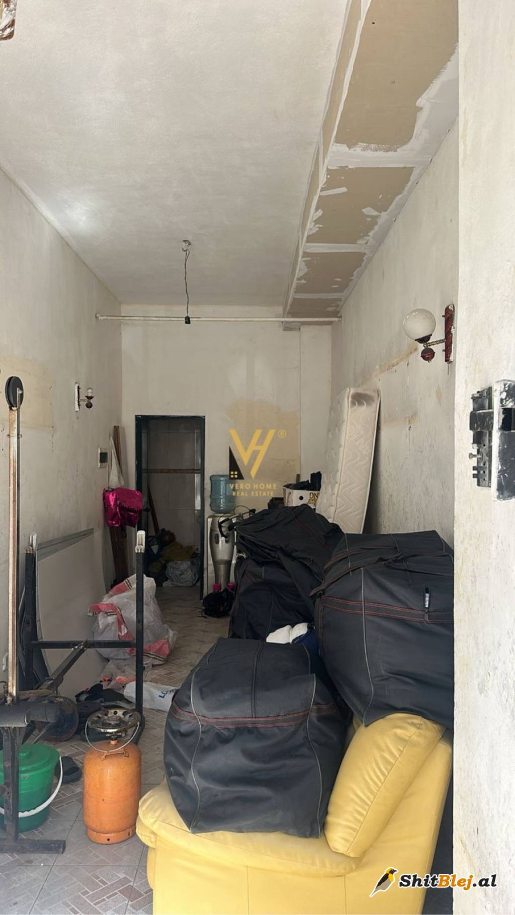  AMBIENT 71 M2 TE 21 DHJETORI 1.000 EURO