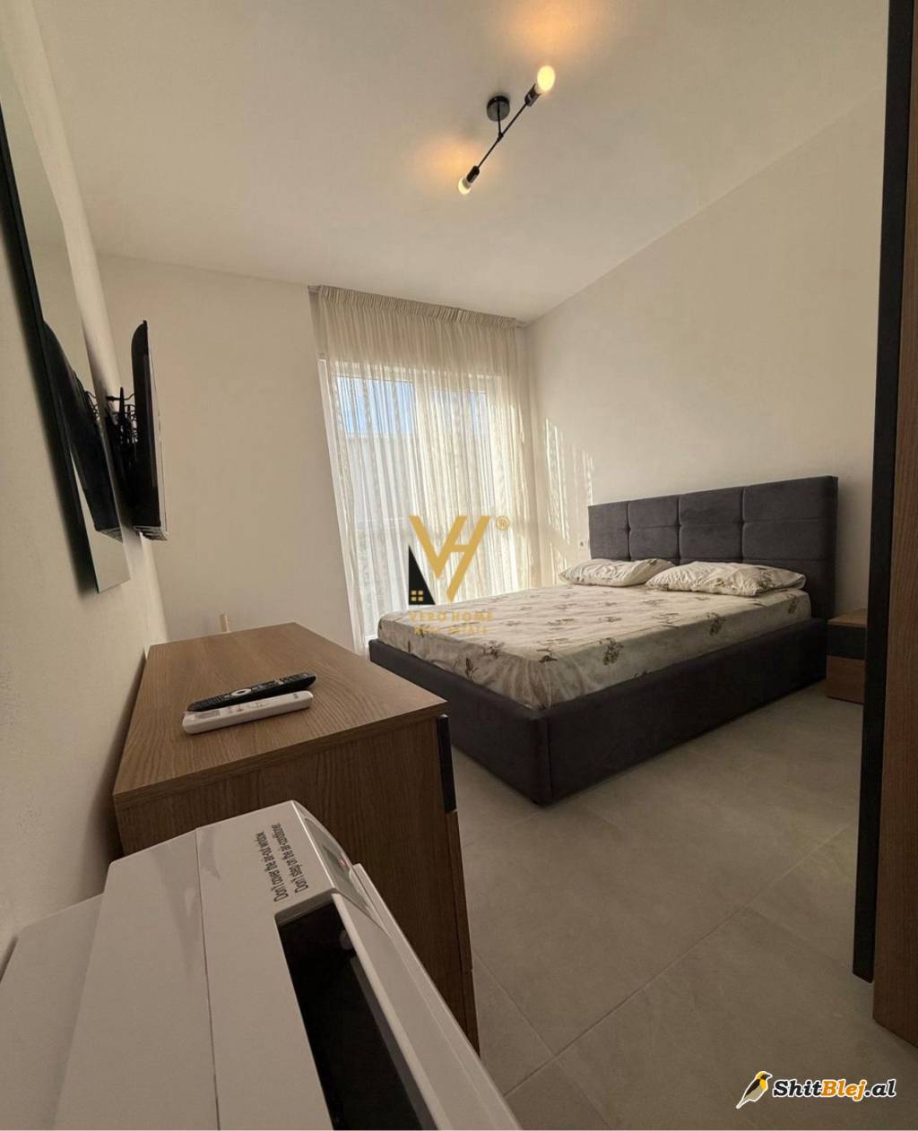 2+1+BLK ME QERA TE UNIVERS CITY 550 EUR