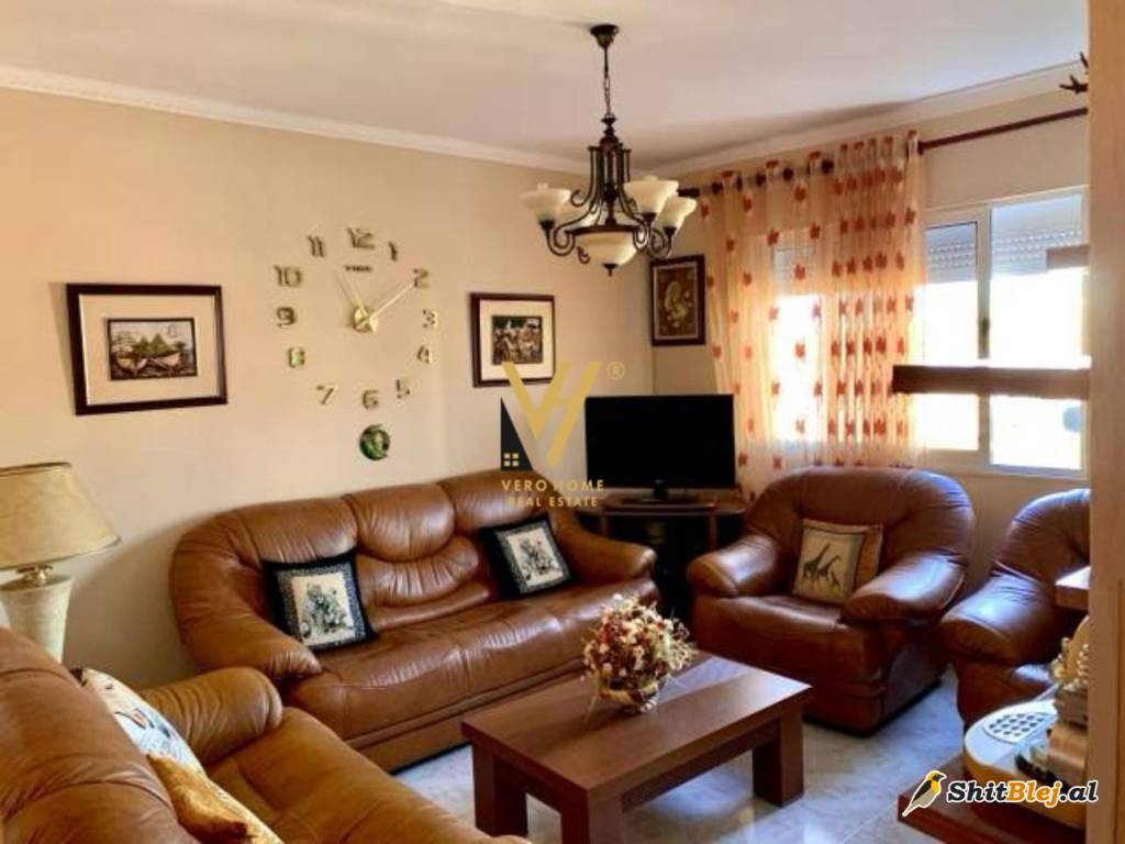2+1 TE RRUGA HOXHA TAHSIM 450 EURO