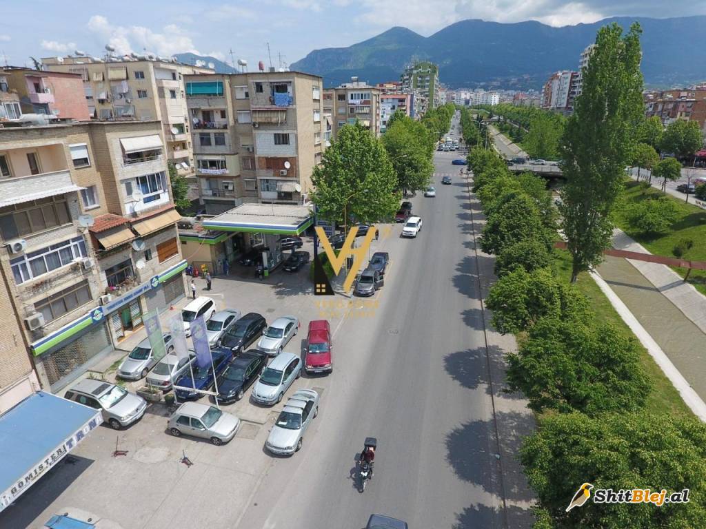 JEPEN DYQAT 45 M2 ME QERA TEK BRRYLI 850
