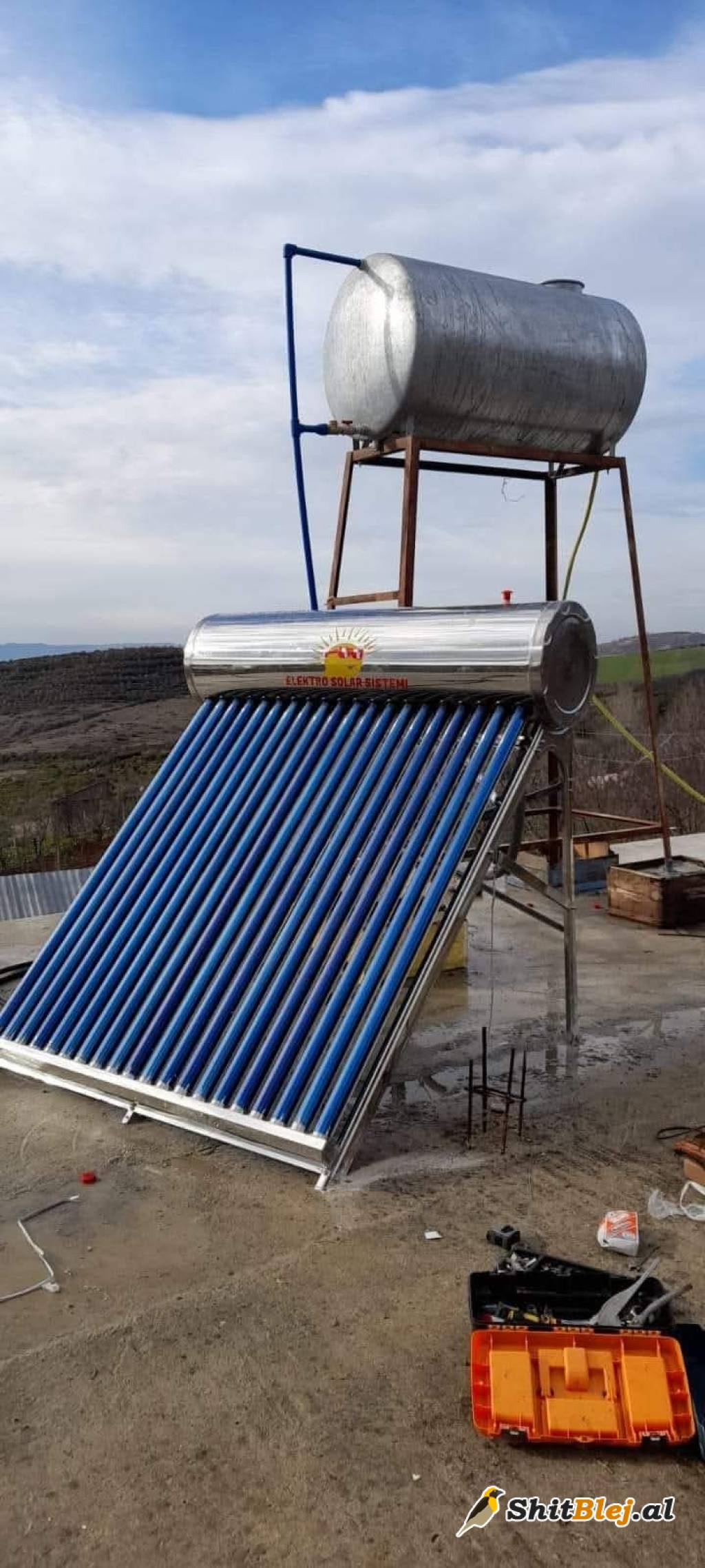 Panel diellor