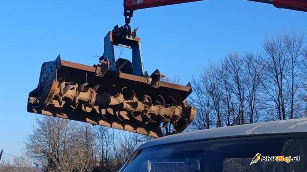 Ford 3600 traktor bujqësor.