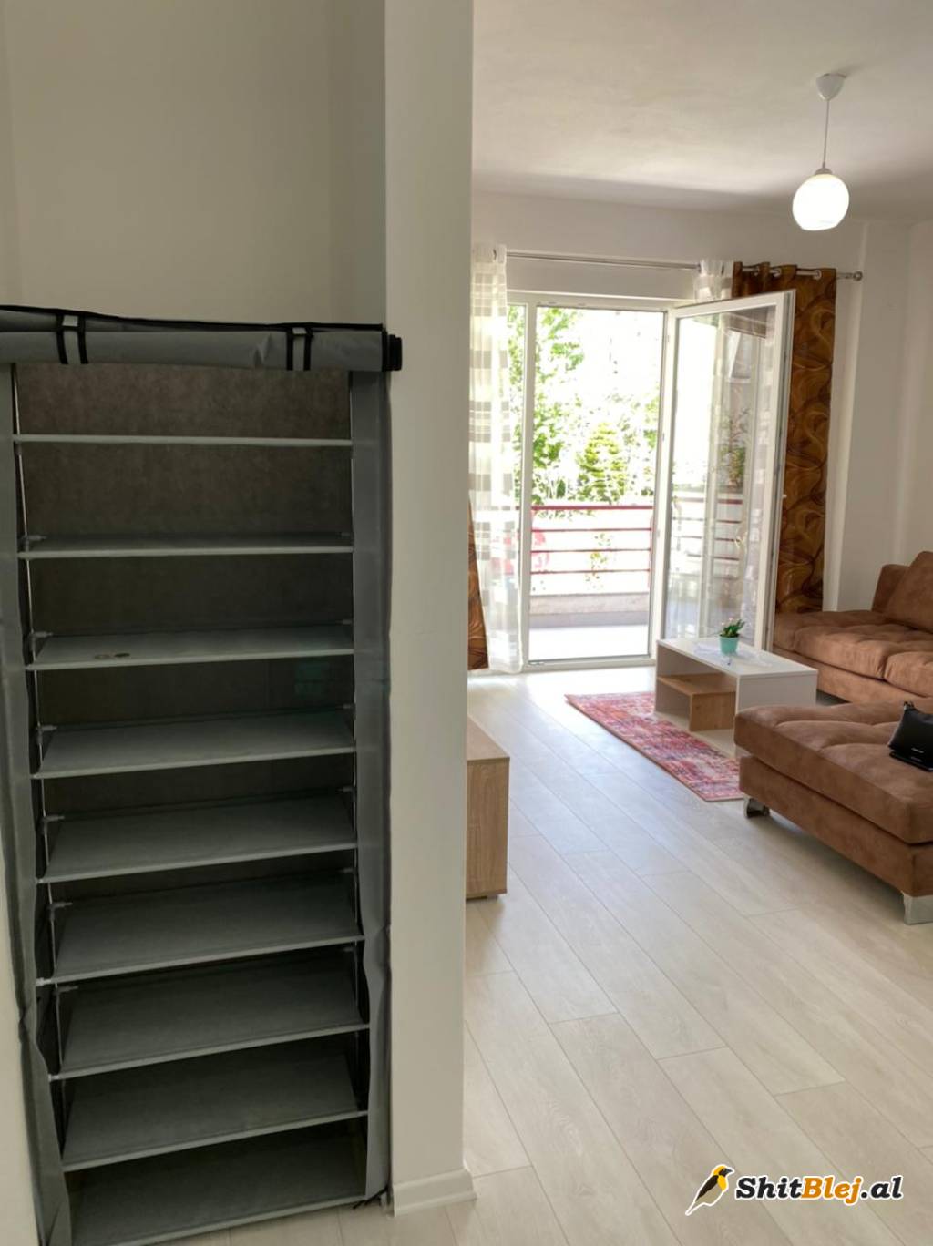 Qira, Apartament 2+1 Liqeni i Thate 