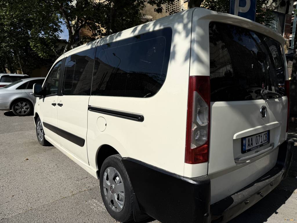 Fiat 7+1