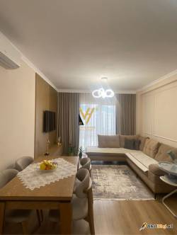 2+1 TEK VILA L UNAZA E RE 175.000 EURO