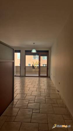 AMBIENT 140M2 TE RR.ELBASANIT 1.600 EURO