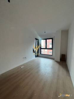 ZYRE 76 M2 TE KOMUNA E PARISIT 600 EURO