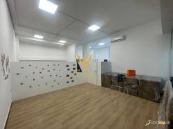 AMBIENT 100M2 ME QERA YZBERISHT 850 EURO