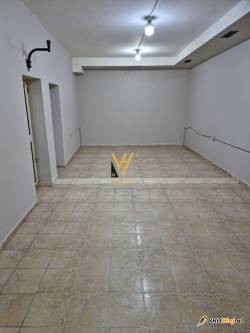 MAGAZINE 300 M2 NE SELITE 1.000 EURO