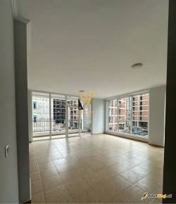  ZYRE 122M2 STACIONI I TRENIT 1300 EURO