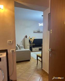 2+1 ME QERA TE MYSLYM SHYRI 700 EURO