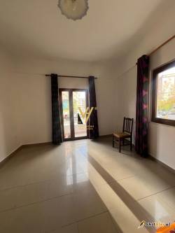 ZYRE 180M2 TE RRUGA E KAVAJES 3.000 EURO