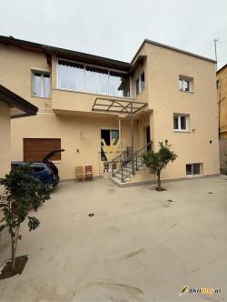 GODINE TE RR.NAIM FRASHERI 200.000 LEKE