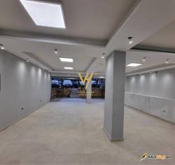 AMBIENT 94 M2 HOXHA TAHSIN 134.000 EURO