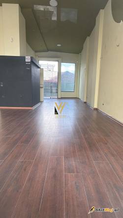 AMBIENT 75 M2 TE QYTETI STUDENTI 800 EUR