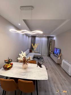  2&plus;1&plus;BLK ME QERA TE 21 DHJETORI 800 EURO