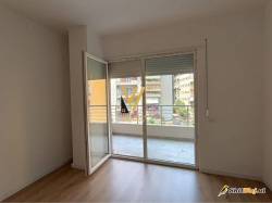 ZYRE 60 M2 TE KOMUNA E PARISIT 600 EURO