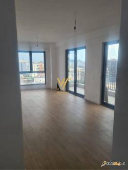 ZYRE 75M2 TEK RR.TEFTA TASHKO 700 EURO