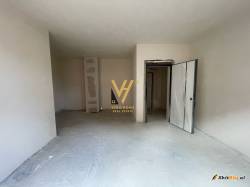  2+1+2 TE RRUGA E ELBASANIT 191.250 EURO