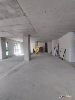 ZYRE TE KOMUNA PARISIT 1.305.000 EURO