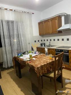 2+1 ME QERA TE RRUGA KAVAJES 45.000 LEKE